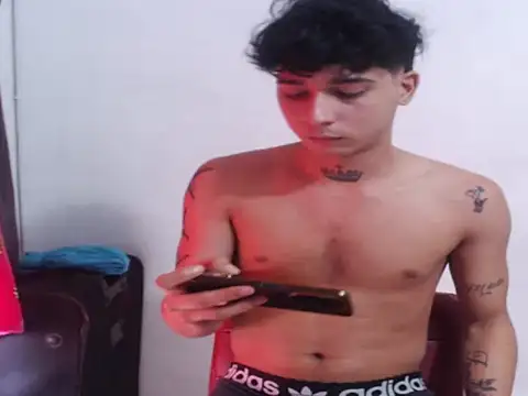 Alejo bigdick21 online show from March 2026 07:43:02 PM