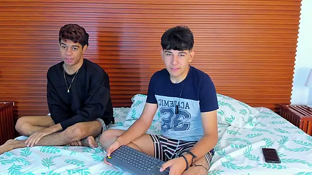 peakk twiinns online show from March 2026 11:32:01 AM