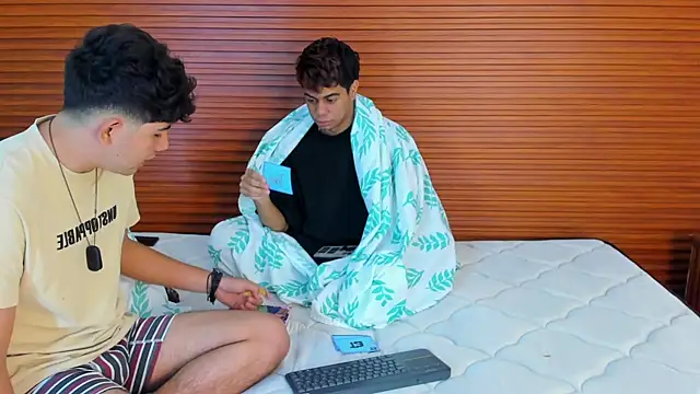 peakk twiinns online show from April 2026 01:41:01 PM