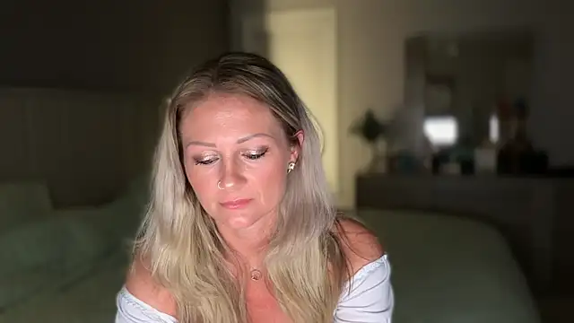 BlondeMilf82 online show from June 2026 07:30:01 AM