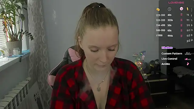 Mary Blu online show from November 2025 09:39:01 AM