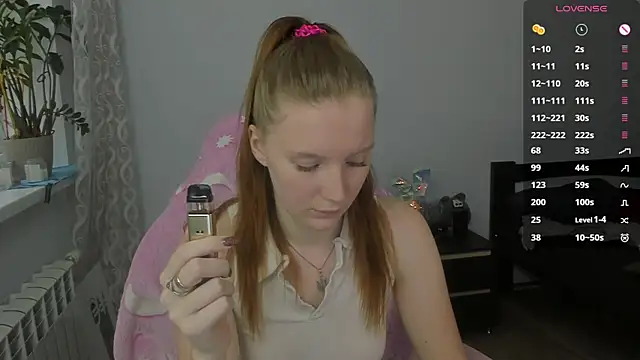 Mary Blu online show from November 2025 08:31:02 AM