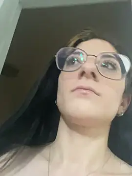 Snapshot of Mariyyumyums chatting on April 2026 04:27:01 AM Mariyyumyums online show from April 2026 04:27:01 AM