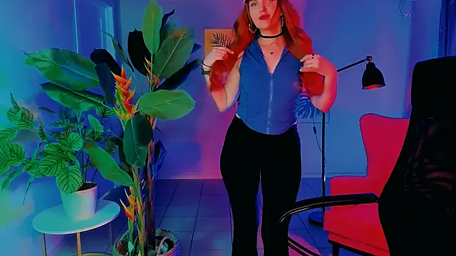 AliceSmite online show from May 2026 01:43:02 PM
