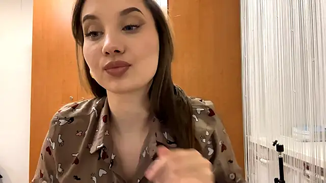 Snapshot of Flower_sunny chatting on March 2026 03:16:01 PM Flower sunny online show from March 2026 03:16:01 PM