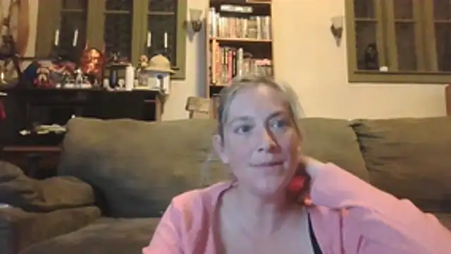 Snapshot of MistyMountains96 chatting on June 2026 02:14:02 AM MistyMountains96 online show from June 2026 02:14:02 AM
