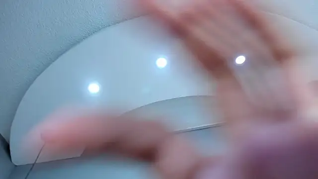 KleoLennox online show from March 2026 02:01:02 PM