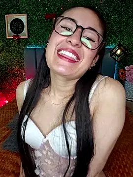 Cataa Hill online show from May 2026 03:24:01 AM
