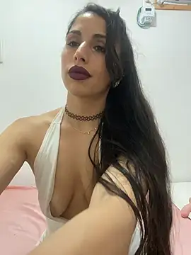 sweetwanda online show from April 2026 06:58:01 PM
