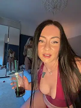 CherryVenomm online show from April 2026 05:54:01 PM