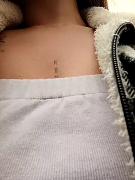 Baby Pink Love online show from March 2026 04:01:01 PM