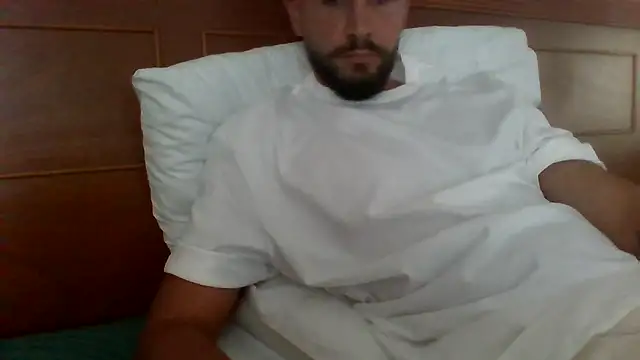 freetom31 online show from March 2026 07:01:02 AM