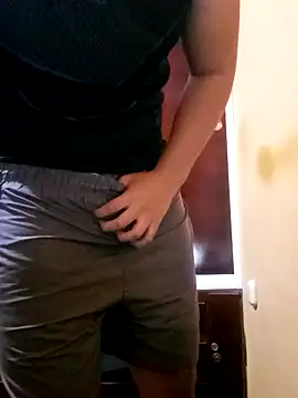 Hypeeboyy online show from March 2026 09:30:02 PM