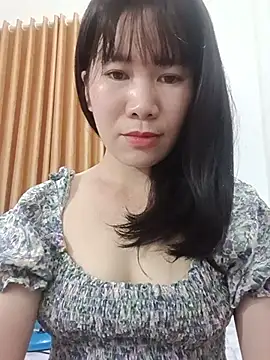 Snapshot of Bondgirl_9 chatting on June 2026 11:33:01 AM Bondgirl 9 online show from June 2026 11:33:01 AM