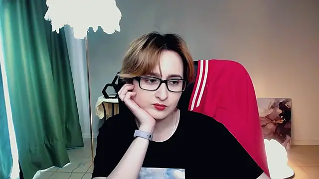 LixeLuna online show from June 2026 06:26:01 AM