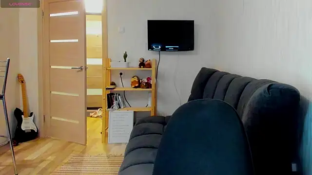 ooopsybritney online show from April 2026 01:42:02 PM