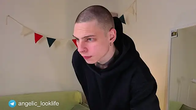 look angelic online show from May 2026 03:14:02 AM