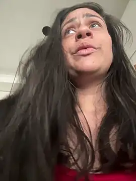 Geovana blan online show from March 2026 05:52:01 PM