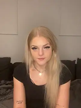 Luna-Noire online show from March 2026 08:15:02 PM