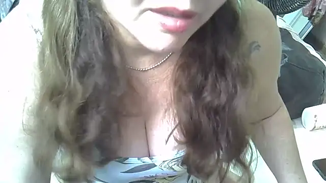 Ruiva40tona online show from March 2026 05:50:01 PM