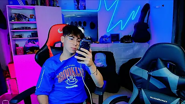 RawDuddes online show from March 2026 12:14:02 AM