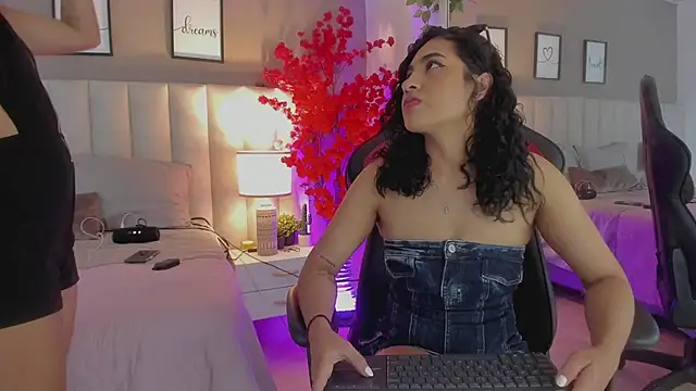 Snapshot of Kiara_Kismet_ chatting on June 2026 02:36:02 AM Kiara Kismet online show from June 2026 02:36:02 AM