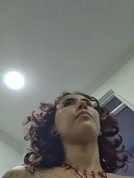 Isabella Stark online show from March 2026 10:27:01 PM