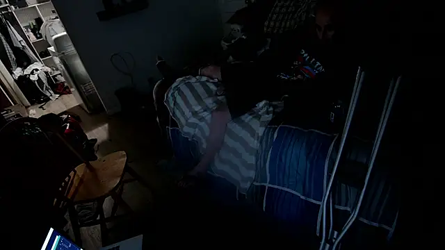 Snapshot of CirclingClass chatting on February 2025 09:51:02 AM CirclingClass online show from February 2025 09:51:02 AM