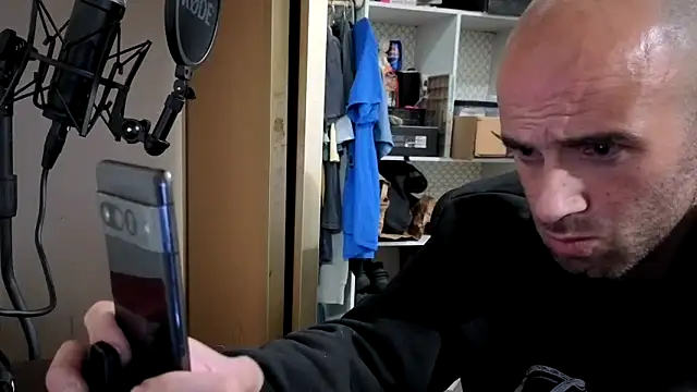 Snapshot of CirclingClass chatting on October 2025 09:26:02 PM CirclingClass online show from October 2025 09:26:02 PM