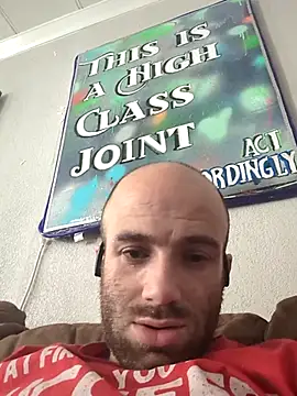 Snapshot of CirclingClass chatting on October 2025 06:17:01 PM CirclingClass online show from October 2025 06:17:01 PM