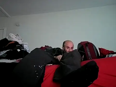 Snapshot of CirclingClass chatting on October 2025 03:18:01 PM CirclingClass online show from October 2025 03:18:01 PM