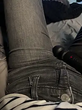 aleexii s online show from March 2026 07:18:02 PM