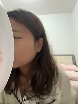 Snapshot of Smallwood_29 chatting on March 2026 07:47:02 AM Smallwood 29 online show from March 2026 07:47:02 AM