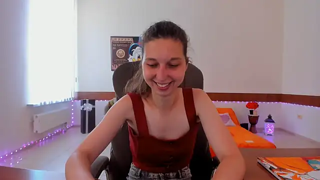 Snapshot of Ellina_Star chatting on July 2026 08:18:02 AM Ellina Star online show from July 2026 08:18:02 AM