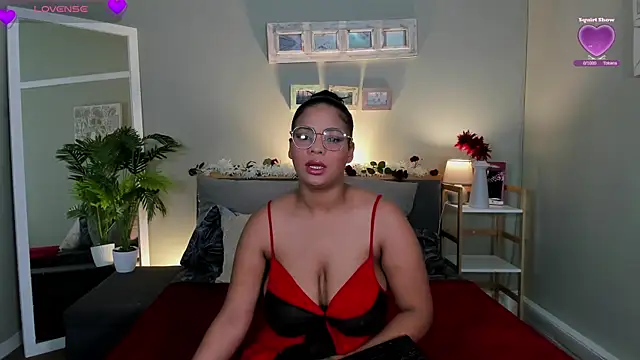 NaughtyTyra online show from April 2026 07:55:03 AM