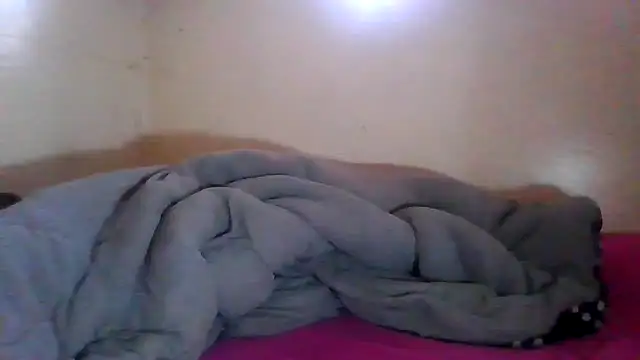 Snapshot of simphiwe23 chatting on July 2026 05:15:01 AM simphiwe23 online show from July 2026 05:15:01 AM