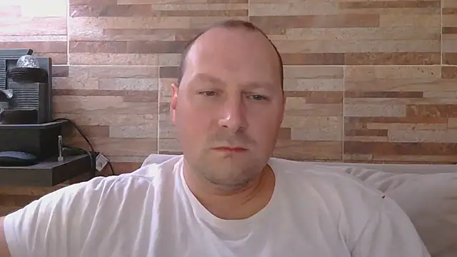 Snapshot of lustonfan chatting on May 2026 12:48:01 PM lustonfan online show from May 2026 12:48:01 PM