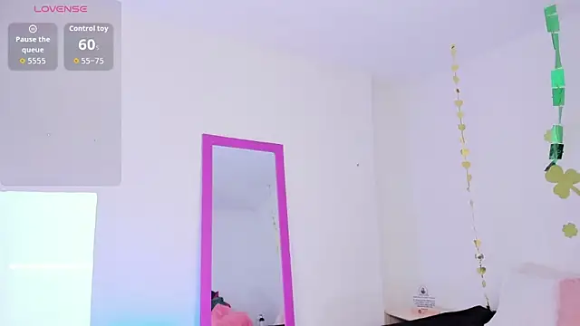 Eve-01 online show from March 2026 06:58:01 PM