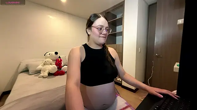Sarahhh 0 online show from July 2026 12:04:01 AM