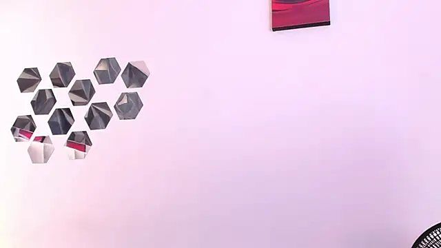 Katijis online show from April 2026 06:43:02 PM