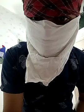 Hunter 372 online show from April 2026 06:44:02 PM