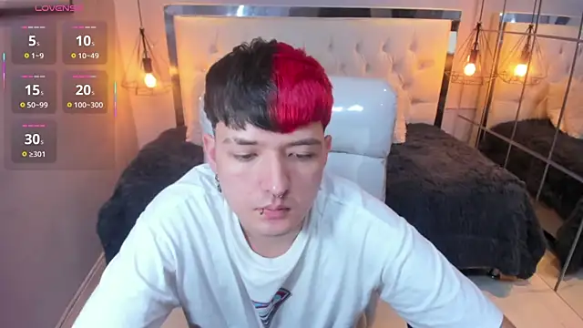 Santiago morgan online show from March 2026 10:24:01 PM