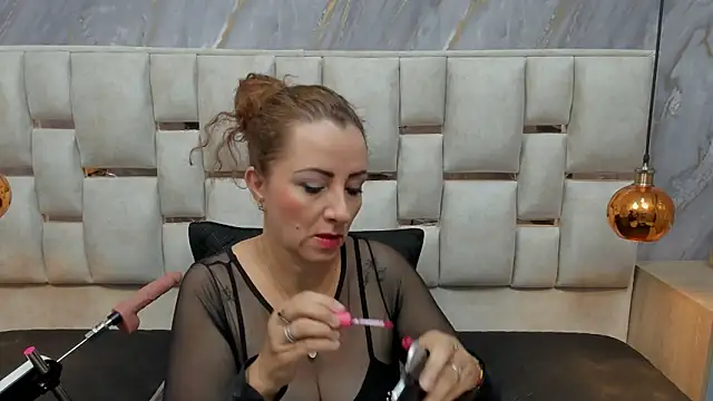 Milf Drip online show from May 2026 12:24:01 PM