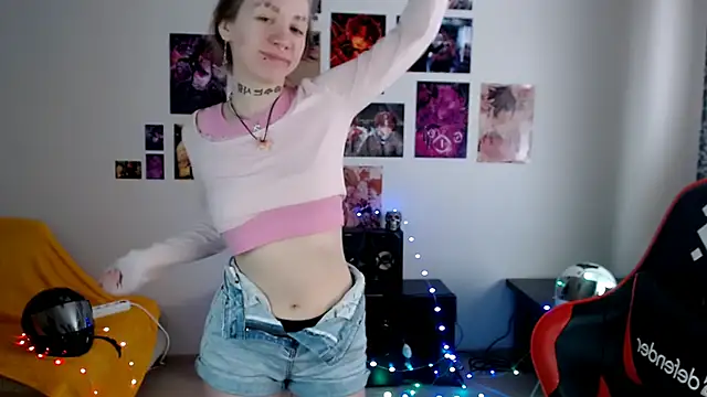 Nica Kawaii online show from April 2026 07:42:01 AM