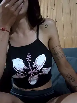 Snapshot of Tattixclusivee chatting on March 2026 01:45:01 AM Tattixclusivee online show from March 2026 01:45:01 AM