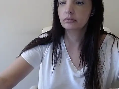 yonapretty online show from March 2026 11:06:02 AM