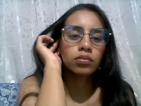 Amyblack22 online show from April 2026 04:46:02 AM