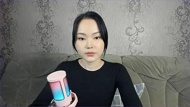 tia kaii online show from March 2026 05:19:01 PM