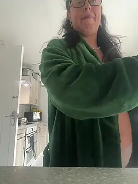 BunnyBallyX online show from April 2026 07:42:01 AM