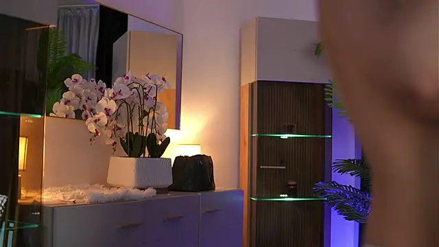 RubyConner online show from April 2026 08:53:02 PM